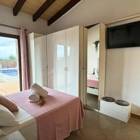 Nimaf Holiday home